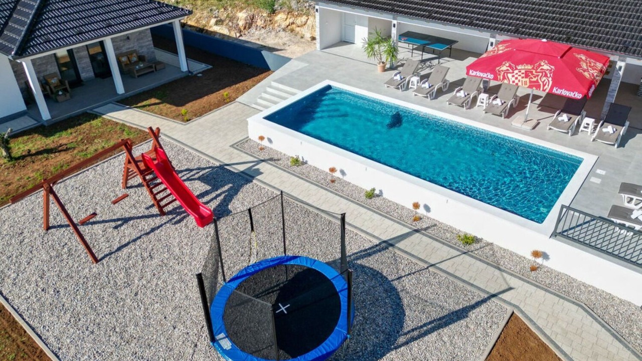 Photo of Outdoor in Caporice