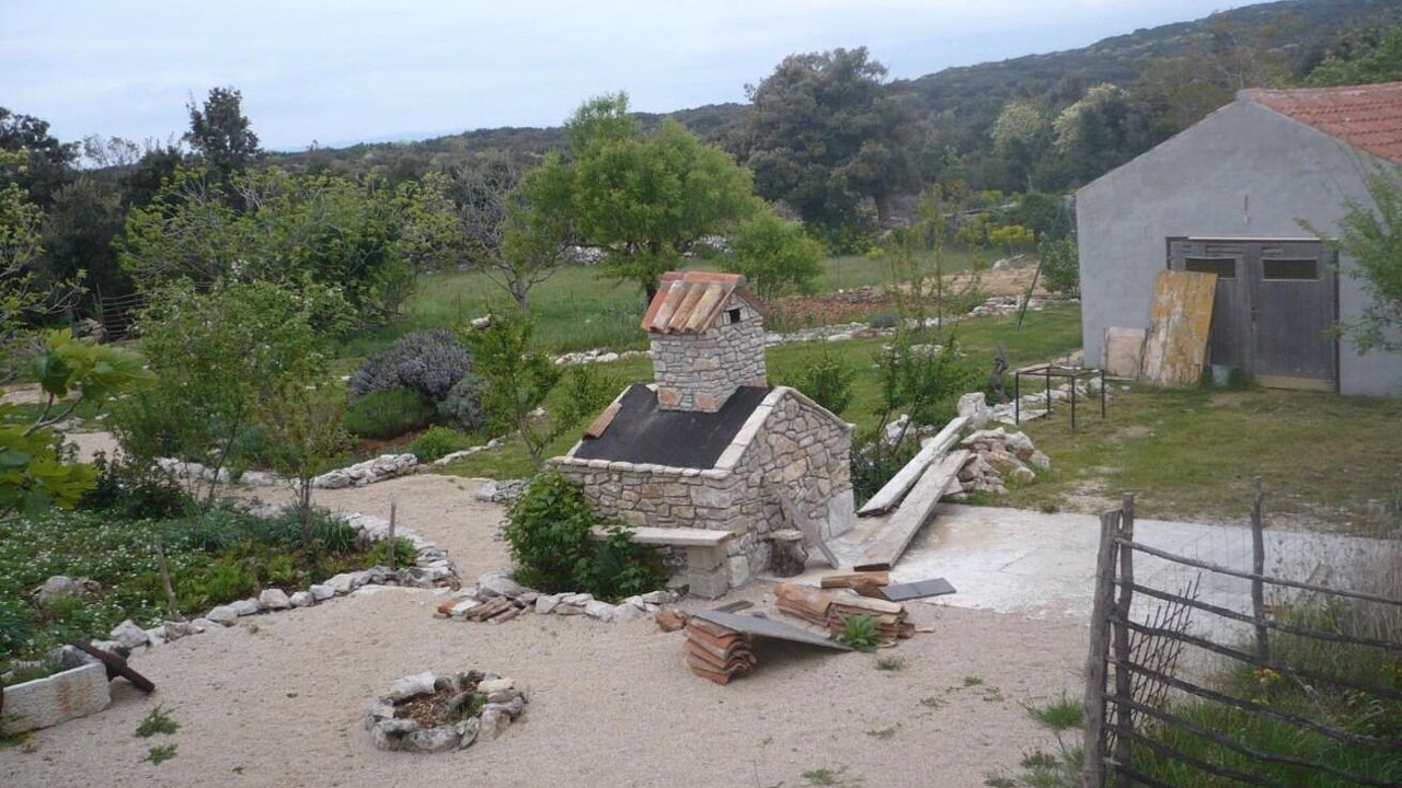 Photo of Others in Cres