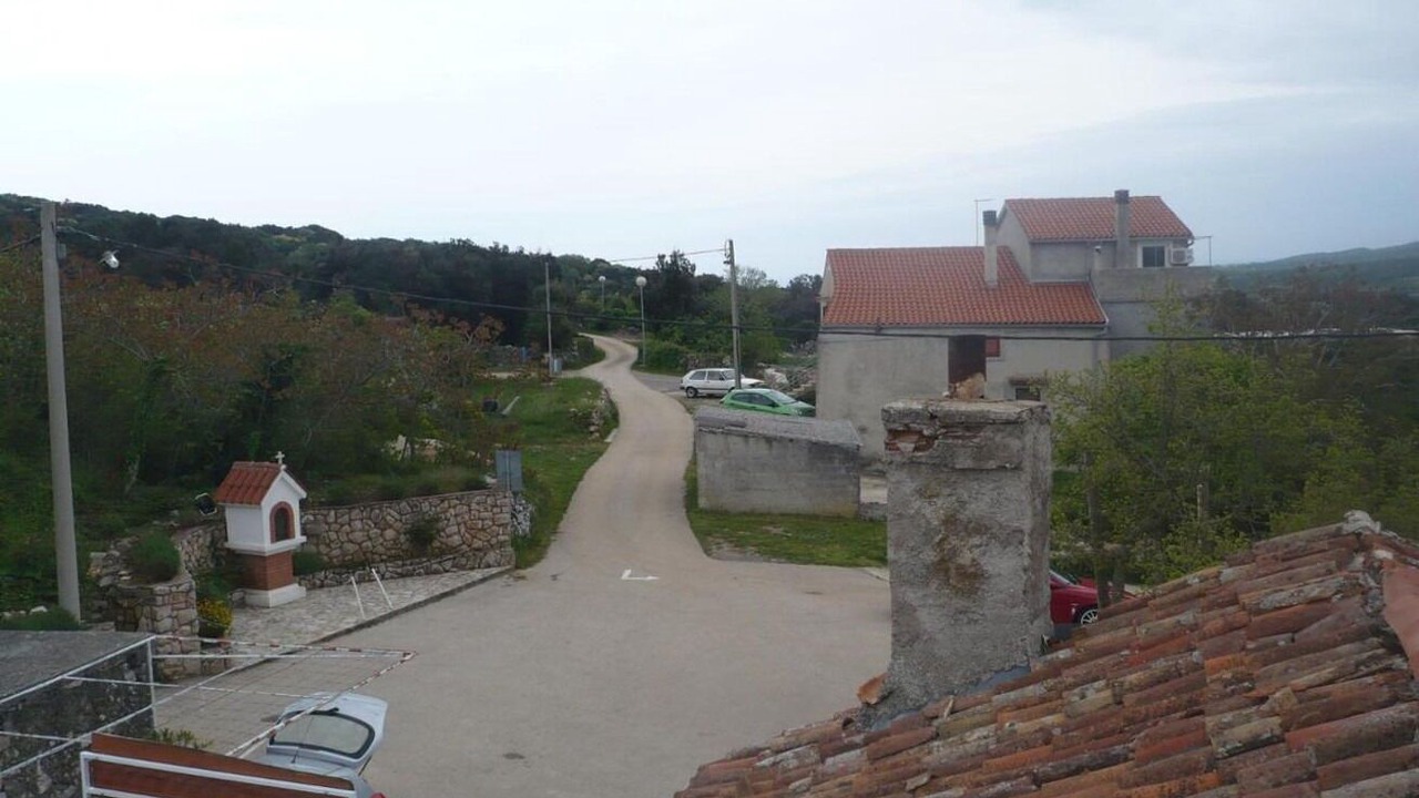 Photo of Others in Cres
