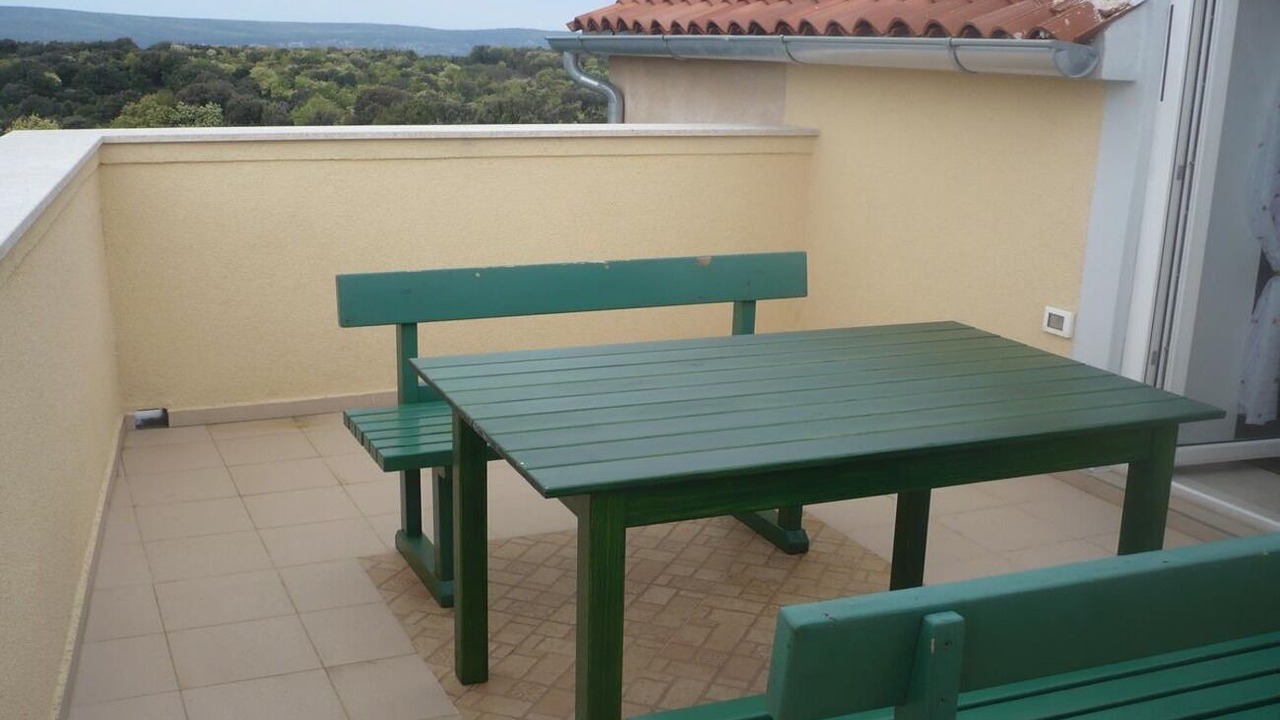 Photo of Others in Cres
