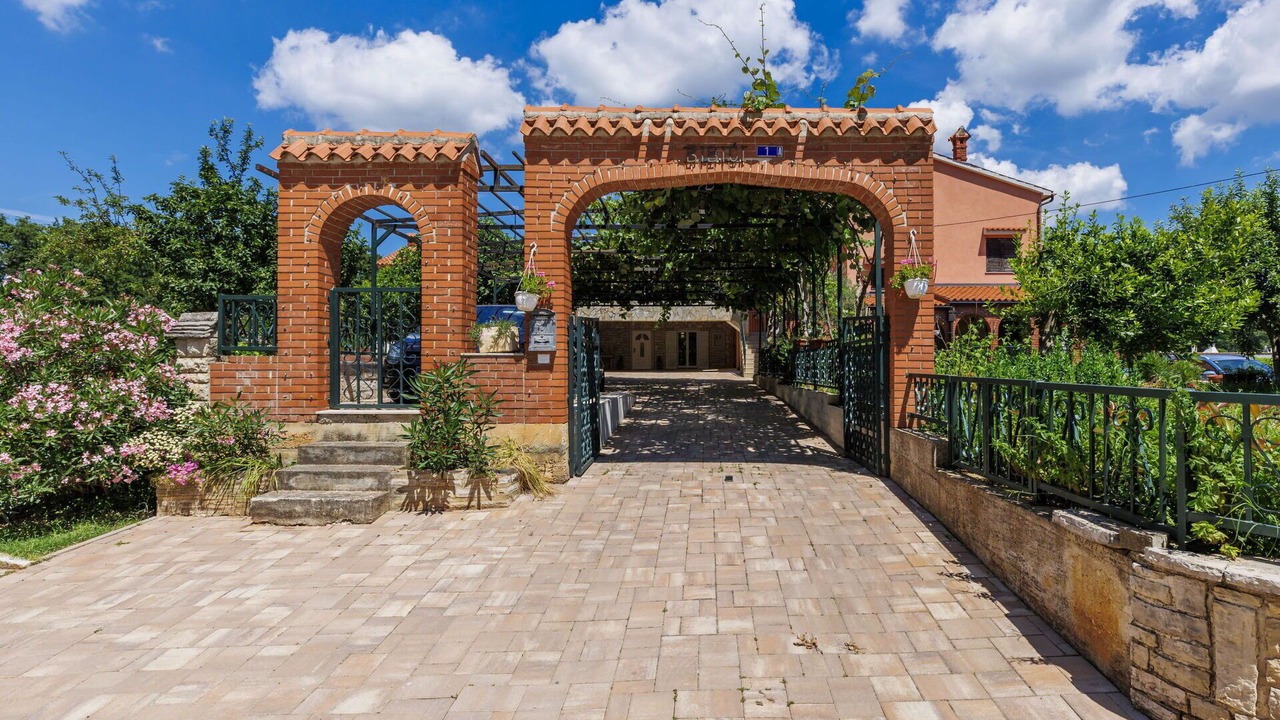 Photo of Outdoor in Bibici
