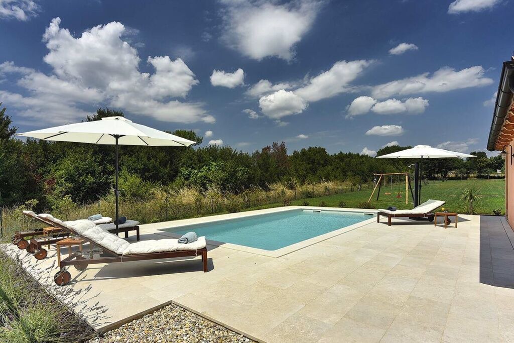 Photo of Outdoor in Muntic