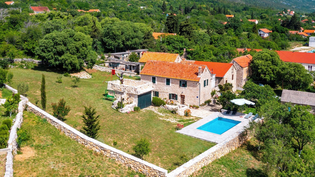 Photo of Outdoor in Drnis