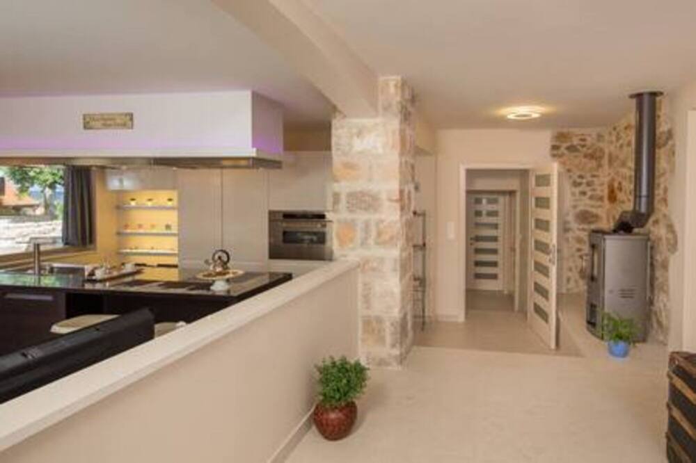 Photo of Kitchen in Dol