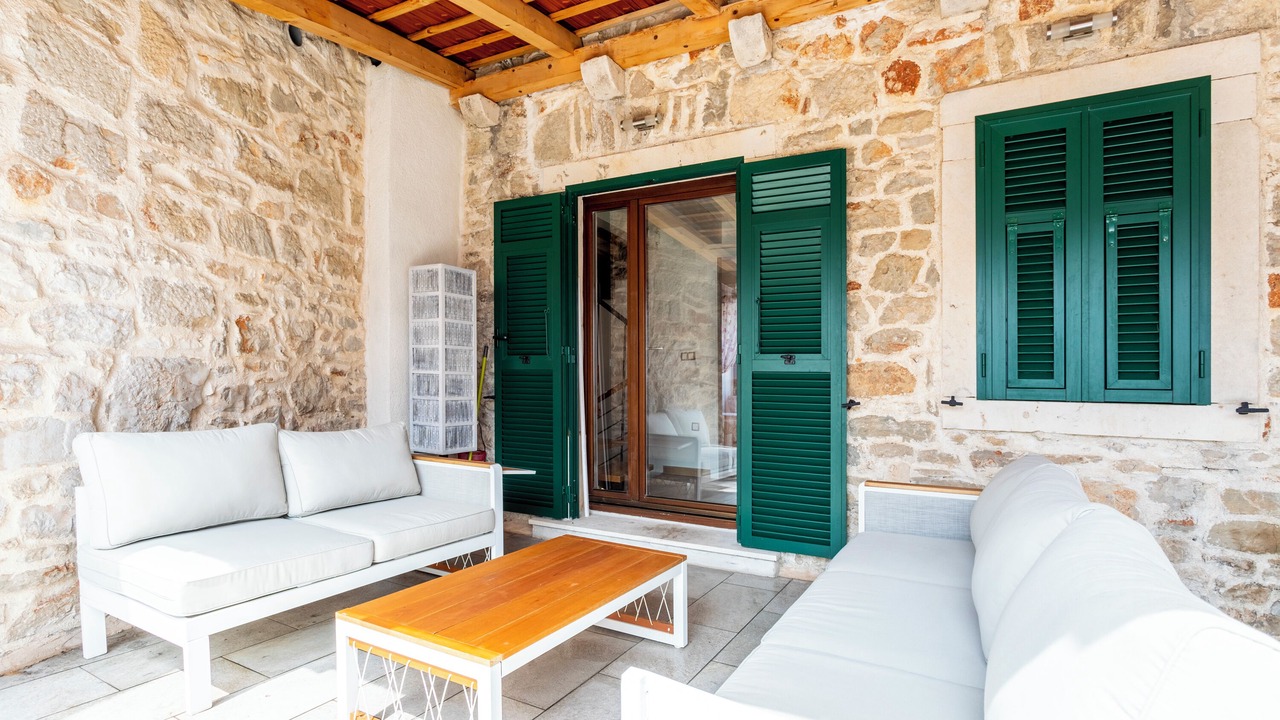 Photo of Patio Balcony in Vrisnik