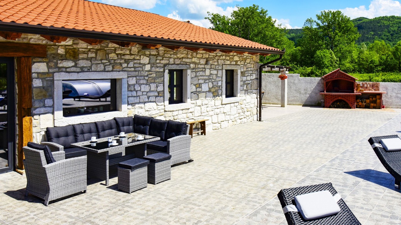 Photo of Patio Balcony in Oprtalj