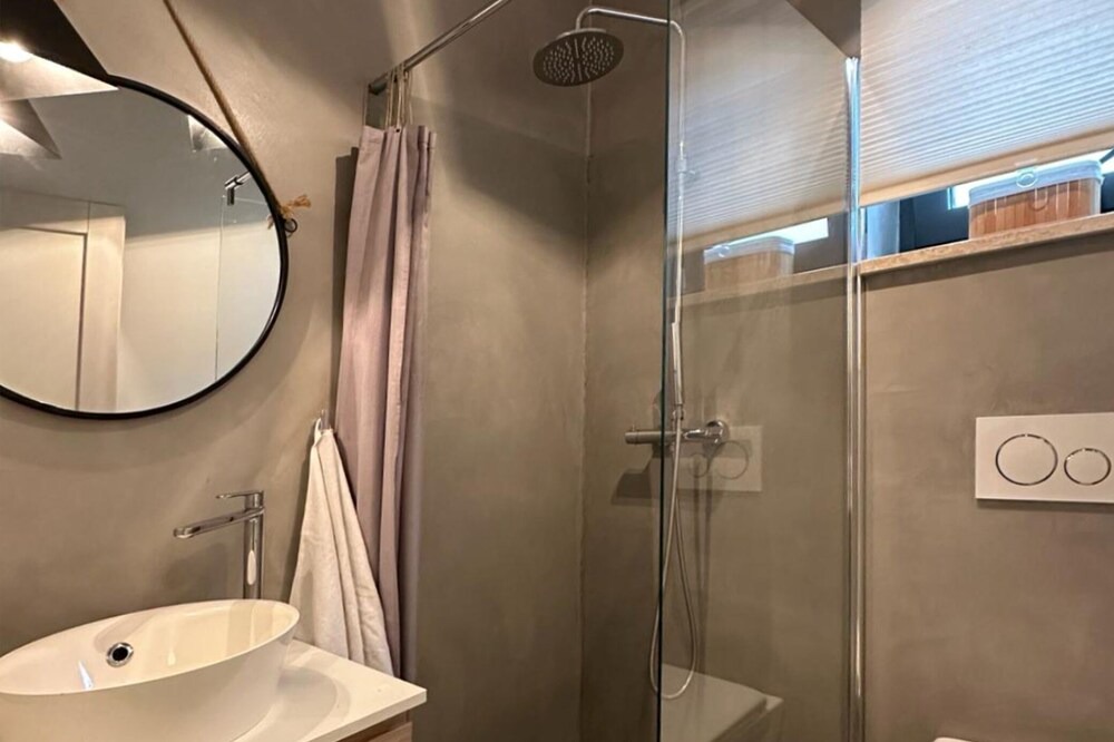 Photo of Bathroom in Lindar
