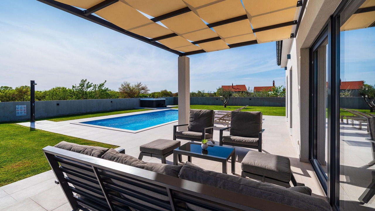 Photo of Patio Balcony in Brisevo