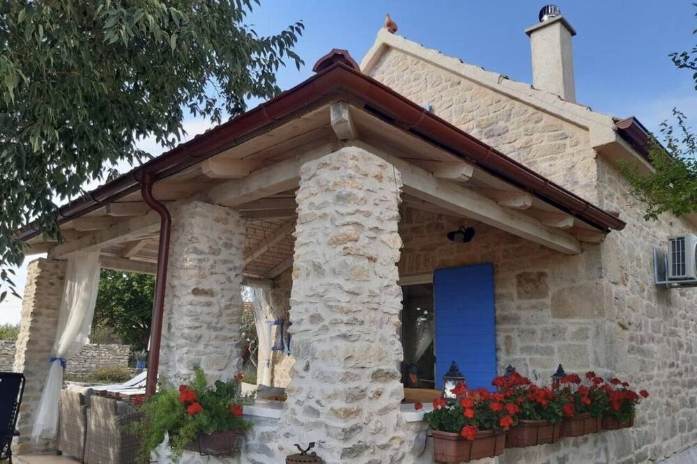Photo of Outdoor in Puljane