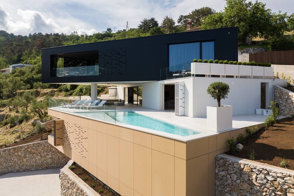 Photo of Outdoor in Sucici