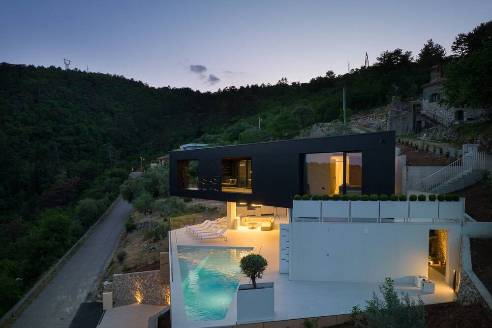 Photo of Outdoor in Sucici