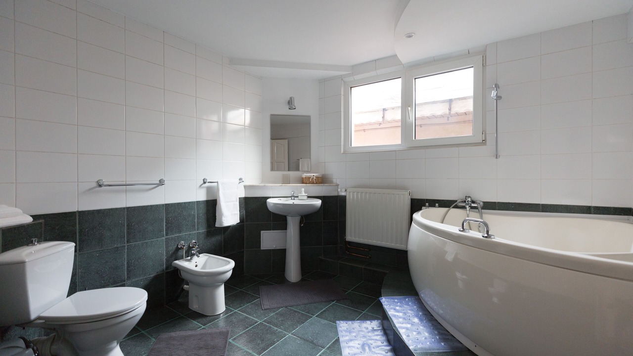 Photo of Bathroom in Tirgu Jiu