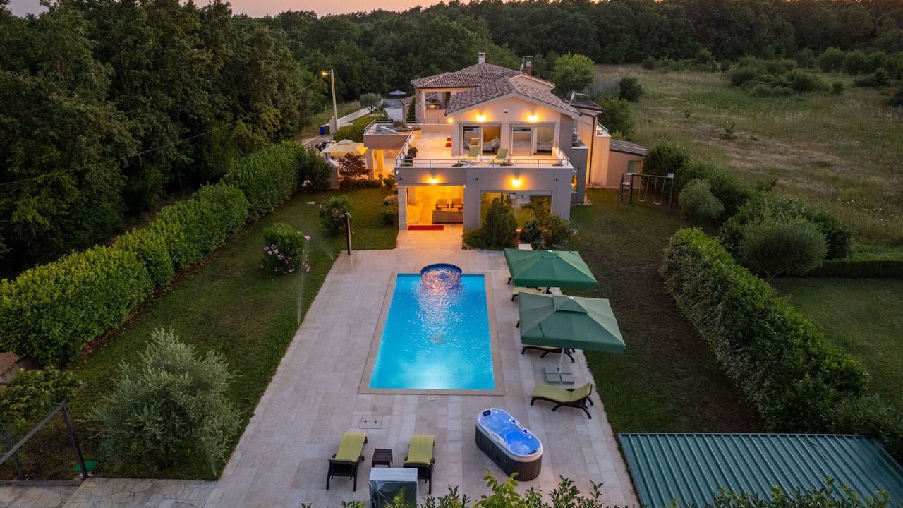 Photo of Outdoor in Belavici