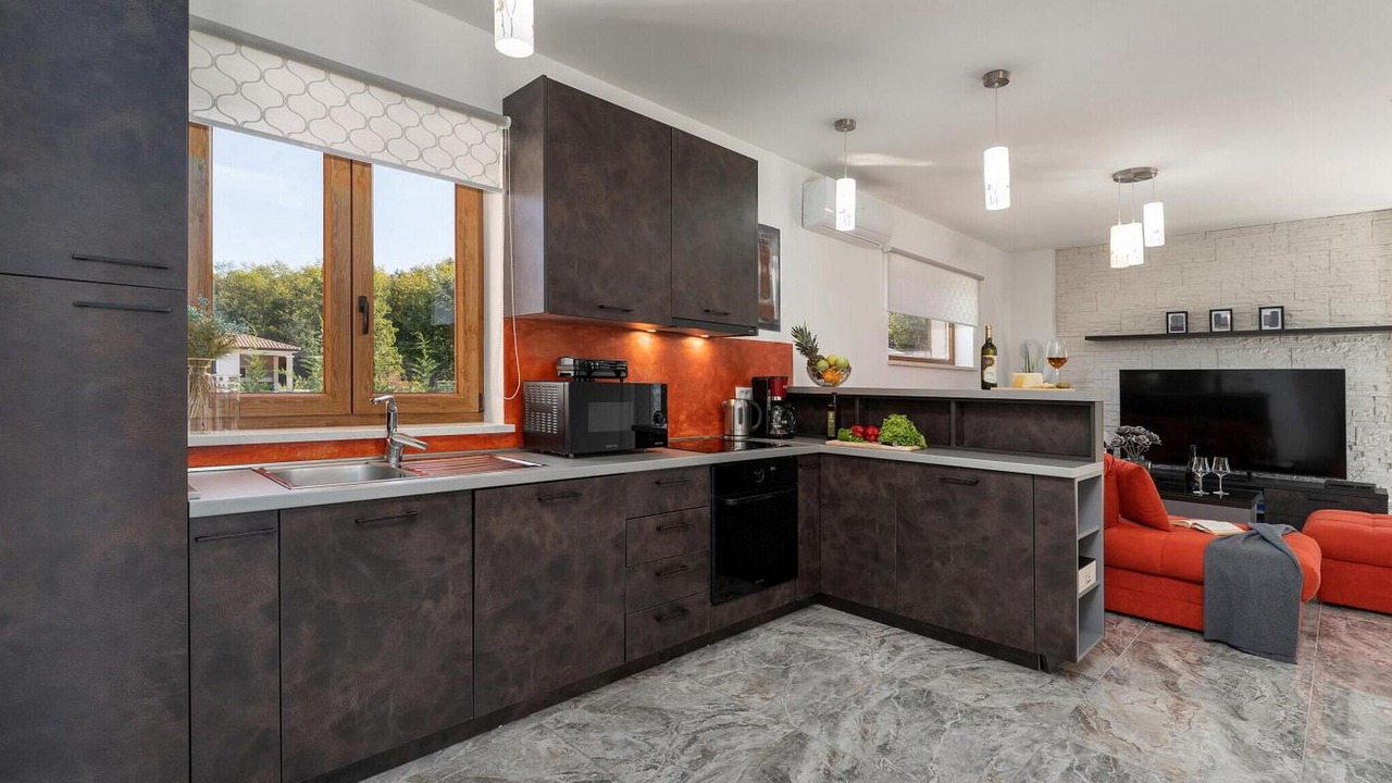 Photo of Kitchen in Paradiz