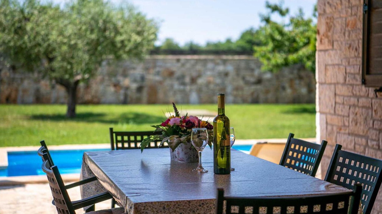Photo of Outdoor in Farini