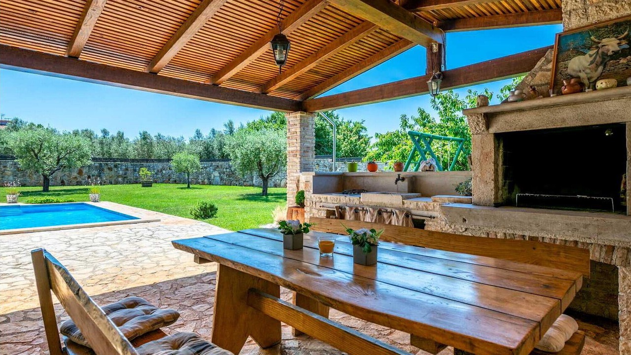 Photo of Outdoor in Farini