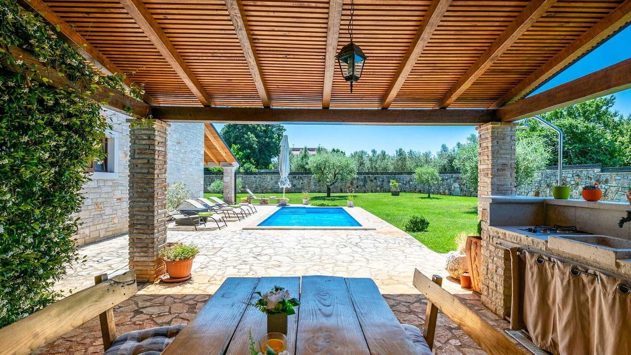 Photo of Outdoor in Farini