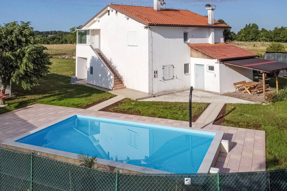 Photo of Outdoor in Prkacini