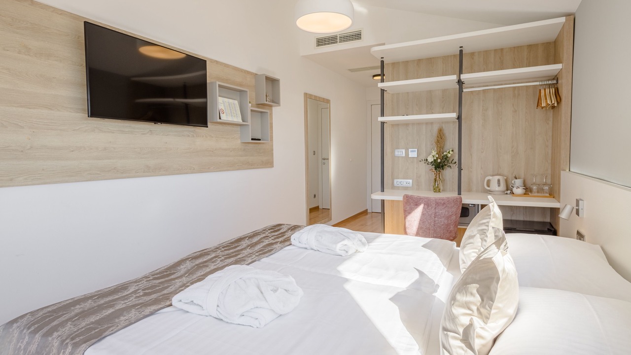 Photo of Bedroom in Duce