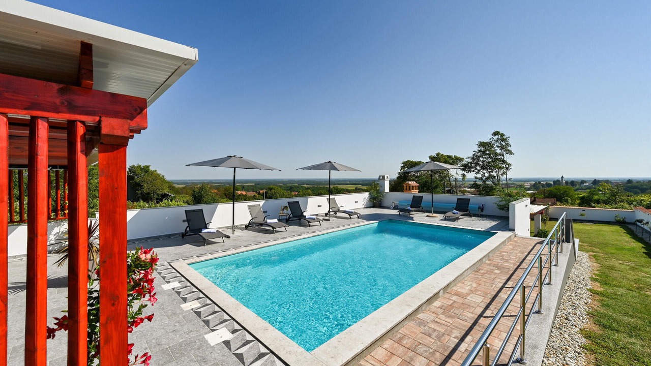 Photo of Outdoor in Pitomaca