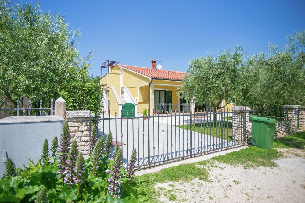 Photo of Outdoor in Kadumi