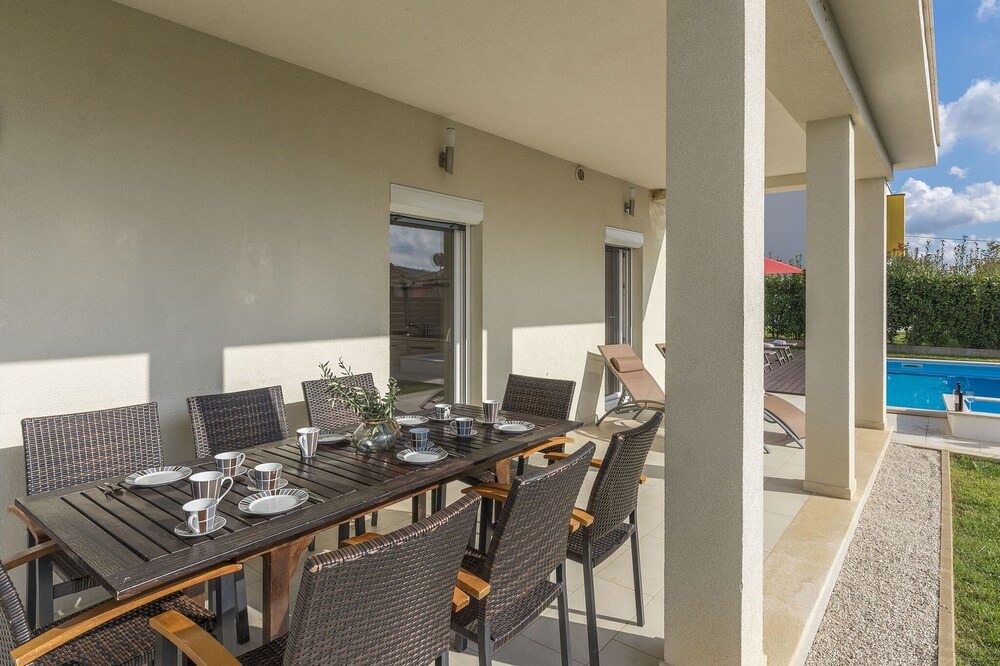 Photo of Patio Balcony in Dracevac