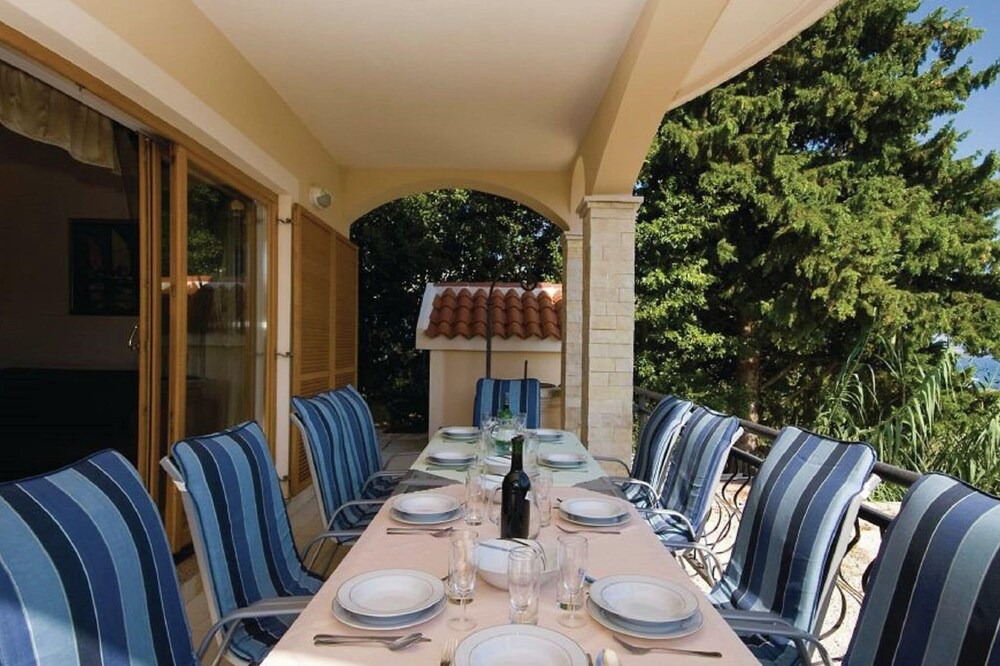 Photo of Patio Balcony in Preko