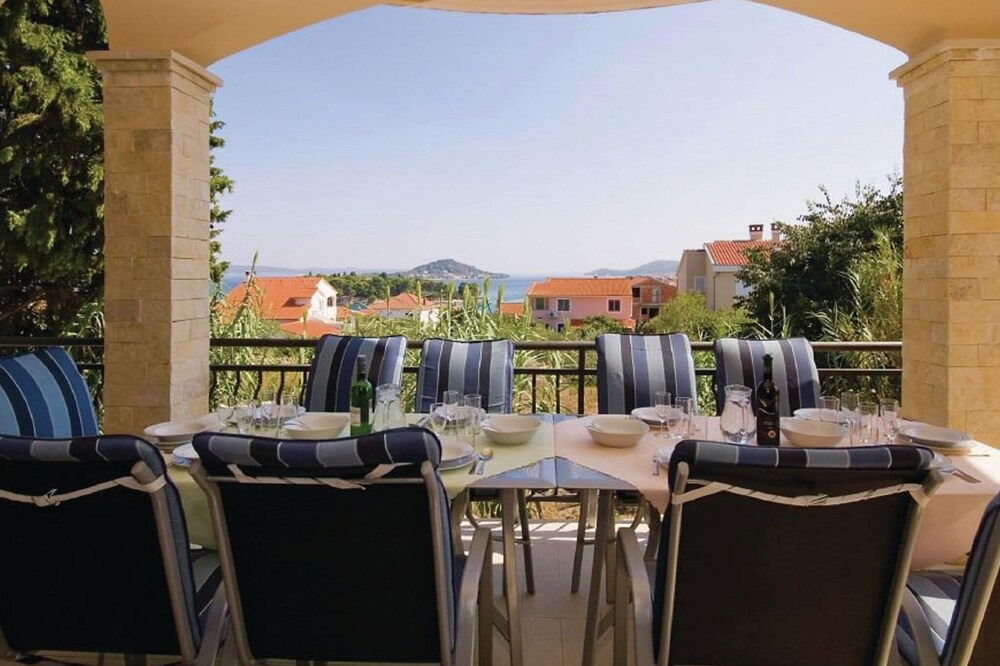 Photo of Patio Balcony in Preko