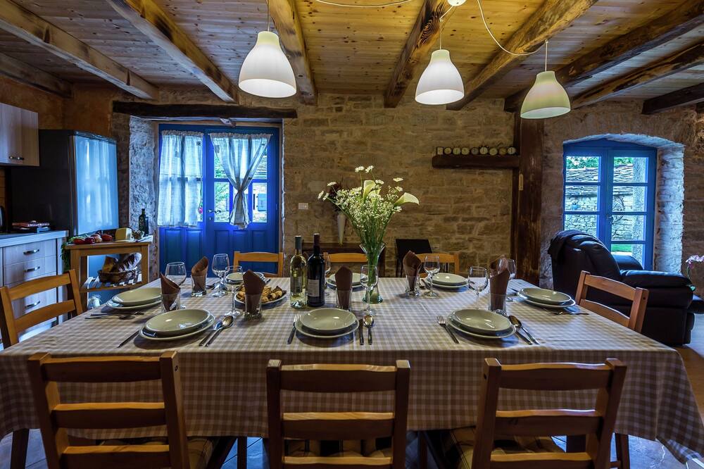 Photo of Livingroom in Pazin