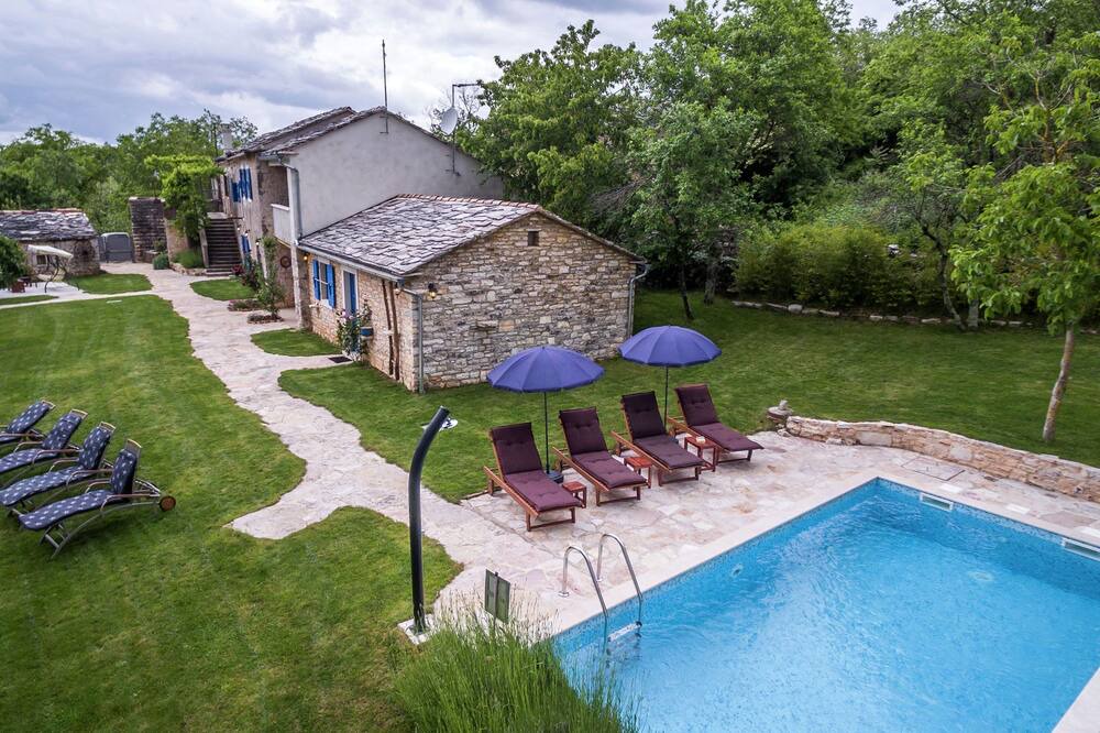 Photo of Outdoor in Pazin