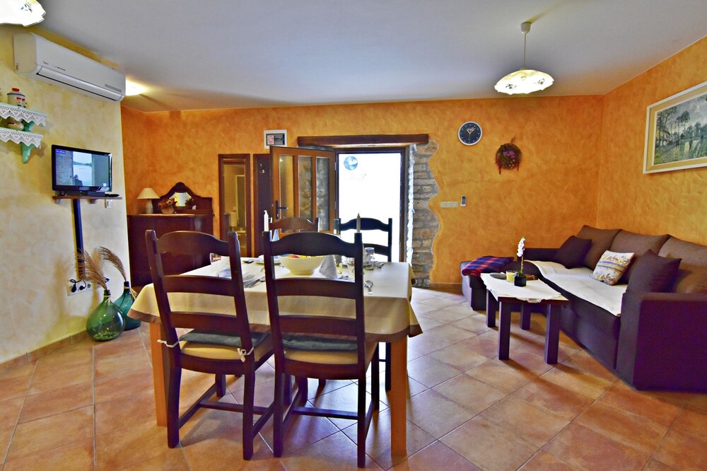 Photo of Livingroom in Tar