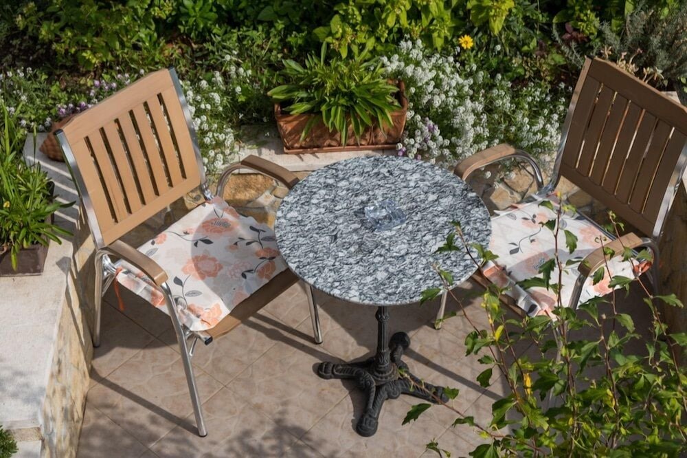 Photo of Outdoor in Cove Murtar