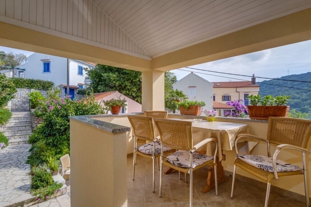 Photo of Patio Balcony in Cove Murtar