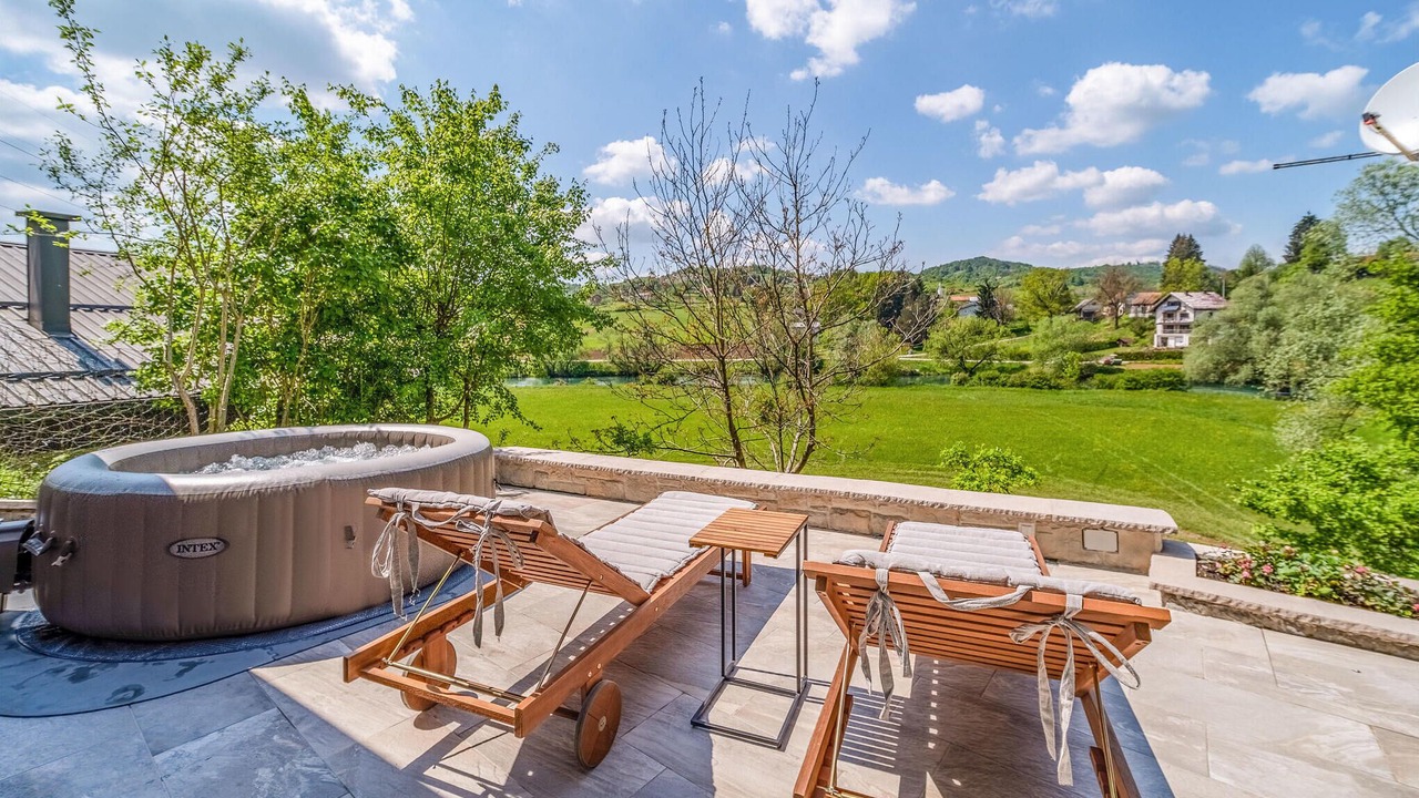 Photo of Outdoor in Netretic