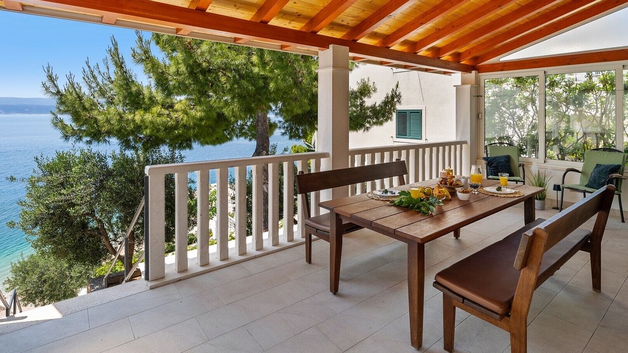 Photo of Outdoor in Medici