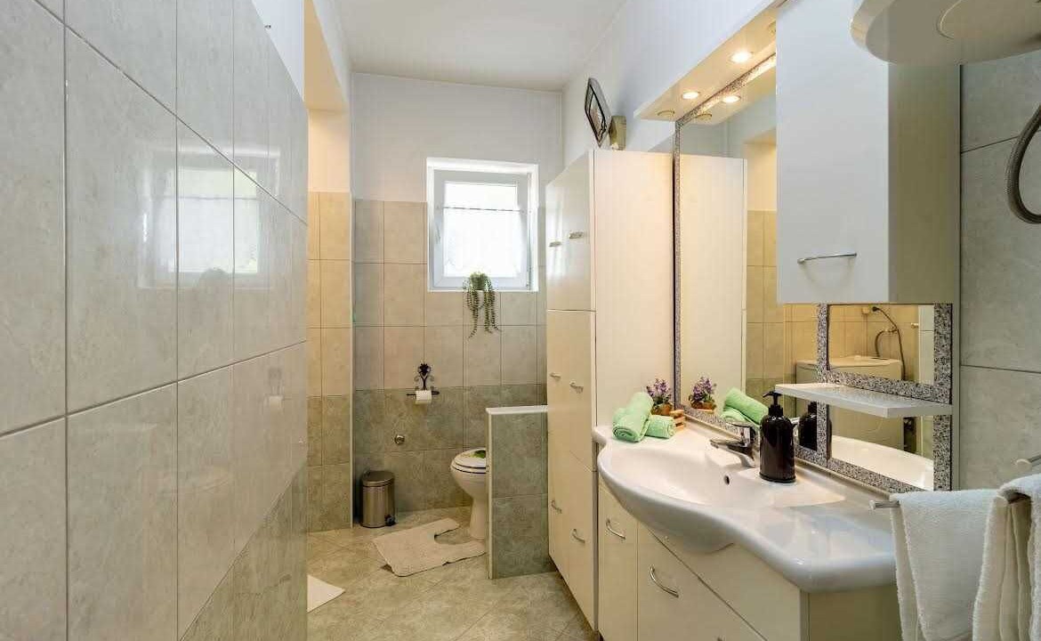 Photo of Bathroom in Pakostane
