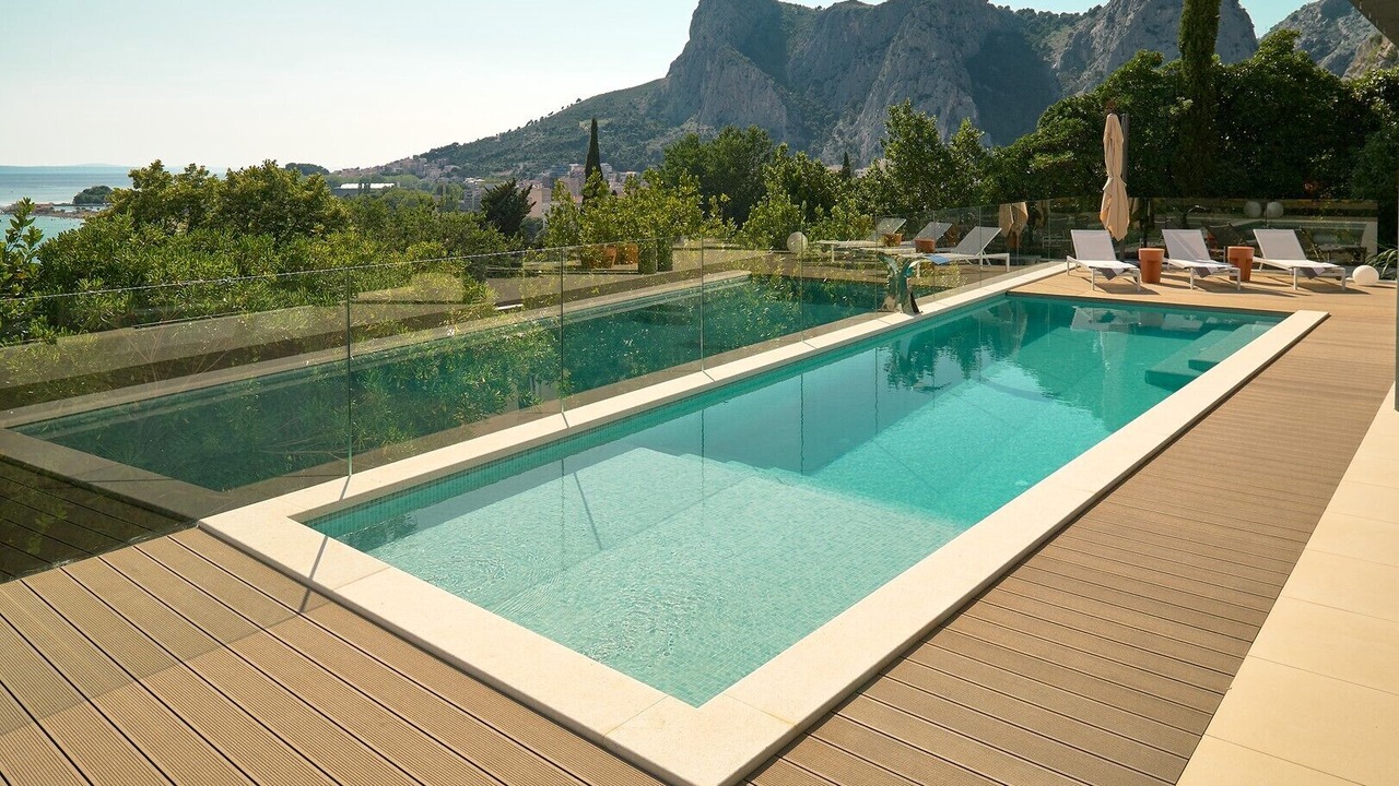 Photo of Others in Omis