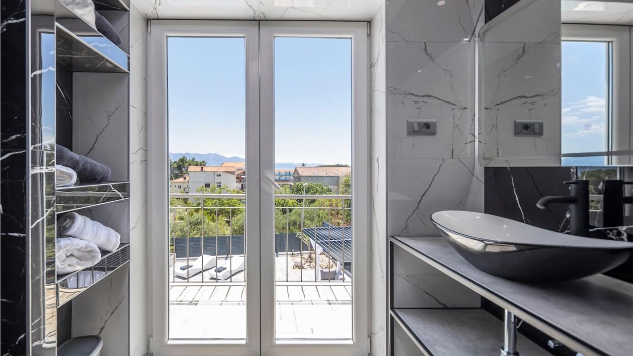 Photo of Bathroom in Sucuraj