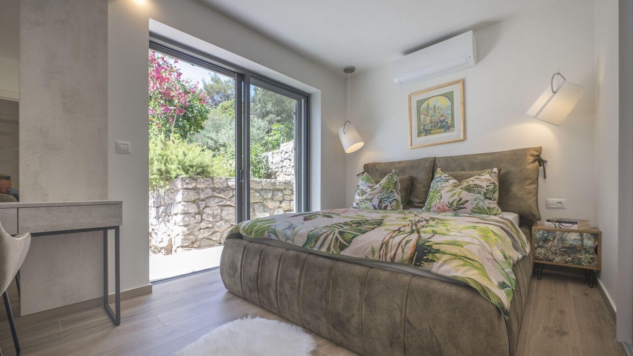 Photo of Bedroom in Cove Murtar