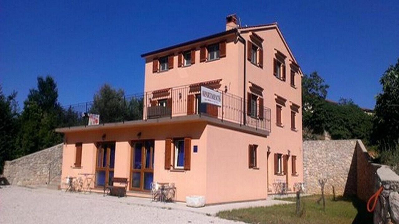 Photo of Outdoor in Brsec
