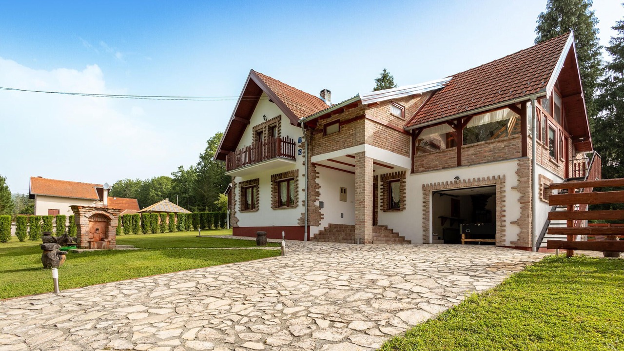 Photo of Others in Brestovac