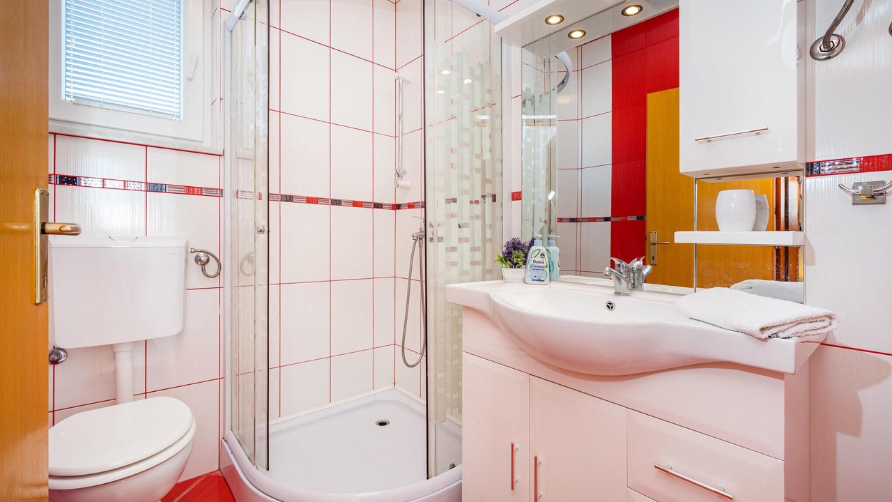 Photo of Bathroom in Rtina
