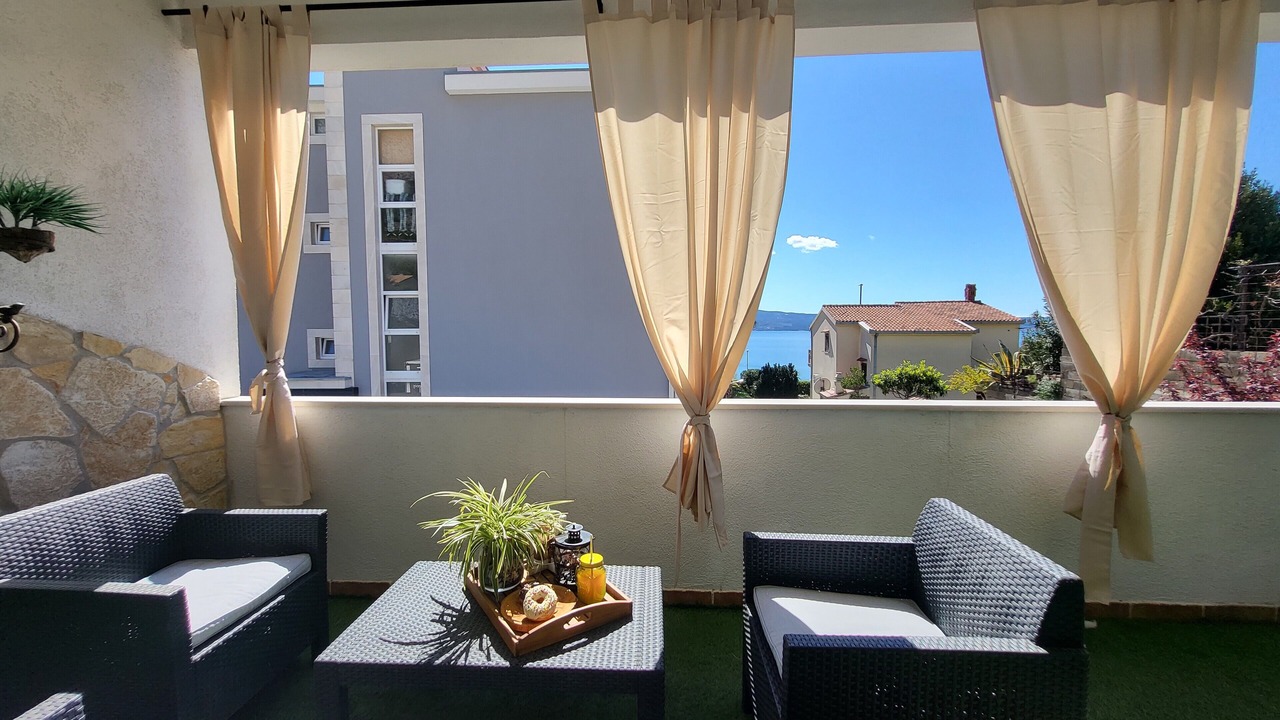 Photo of Patio Balcony in Dugi Rat