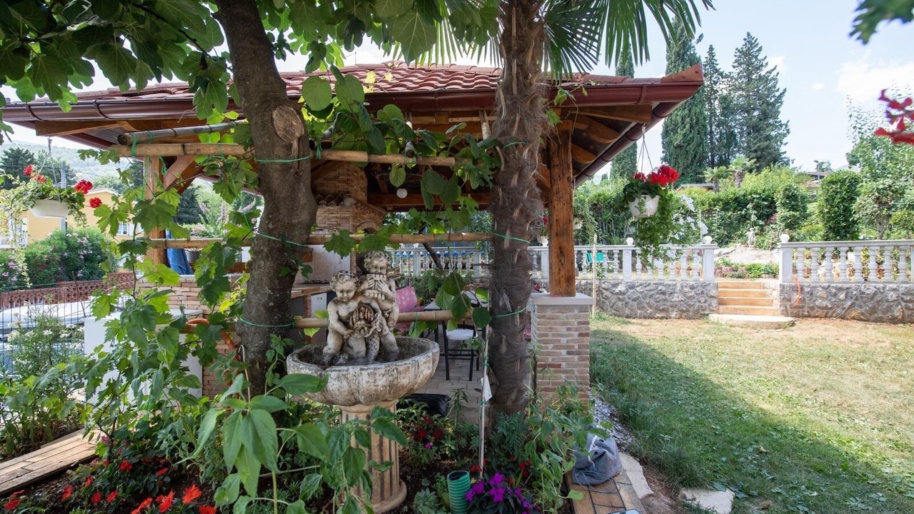 Photo of Outdoor in Ika