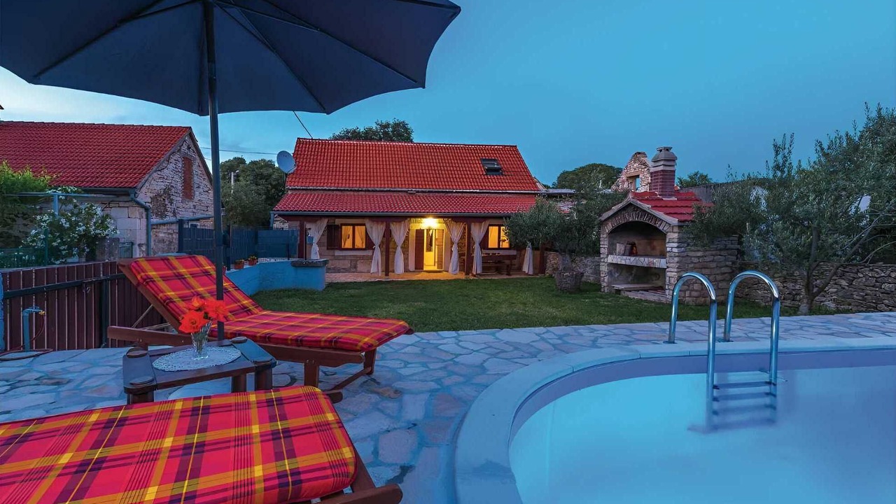Photo of Patio Balcony in Oklaj