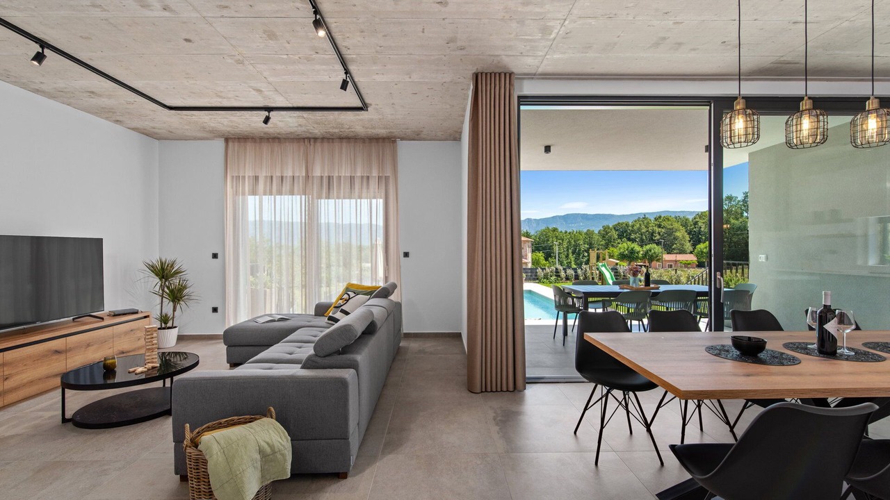 Photo of Livingroom in Krsan