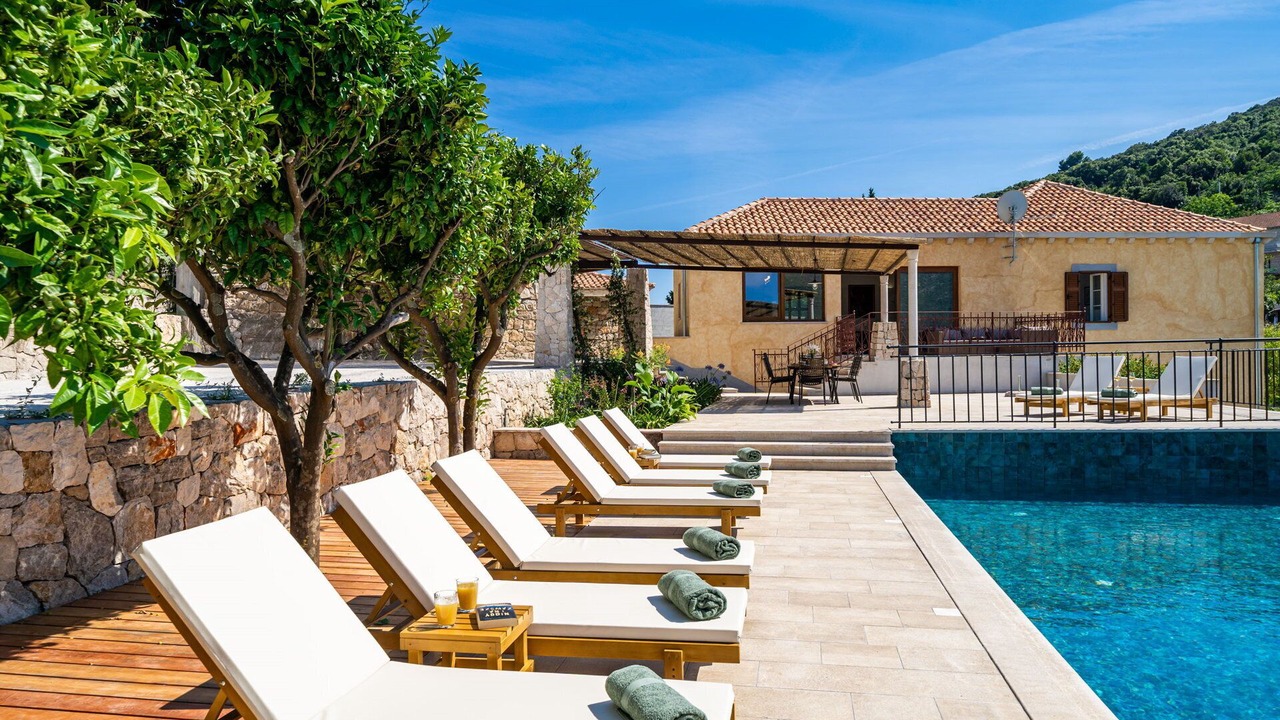 Photo of Outdoor in Molunat