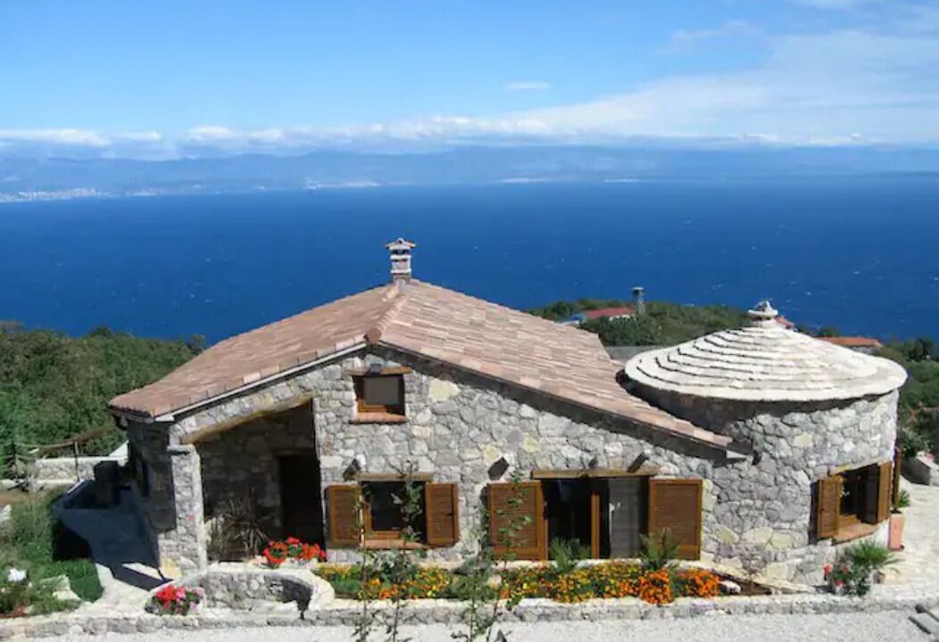 Photo of Outdoor in Sveta Jelena