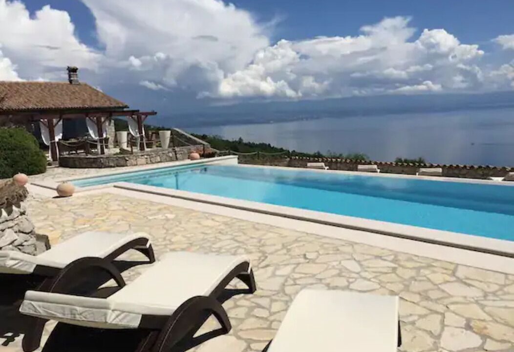 Photo of Outdoor in Sveta Jelena