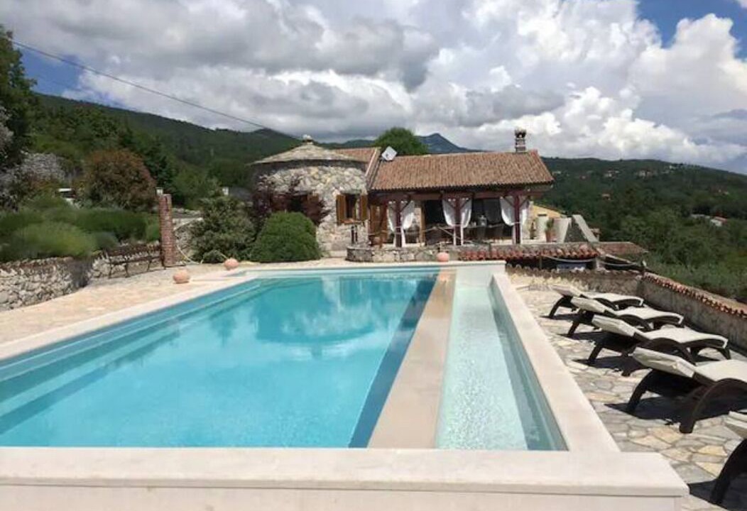 Photo of Outdoor in Sveta Jelena